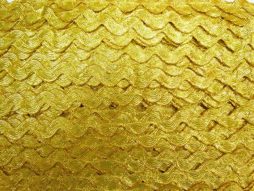 Great value 10mm Metallic Ric Rac- Bright Gold #629 available to order online Australia