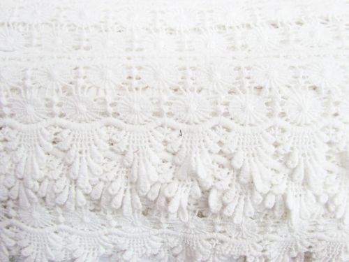 Great value 22m Roll of 85mm Celia Cotton Lace Edge Trim #283 available to order online Australia