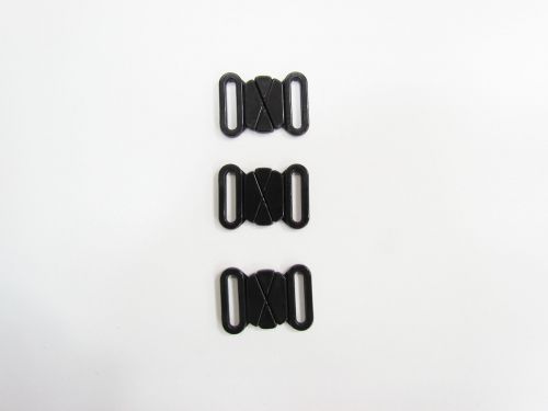 Great value 18mm Plastic Fashion & Swim Clips- Black  RW020- 3 for $2 available to order online Australia