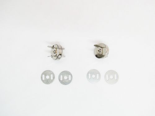 Great value Magnetic Handbag Button- Silver - 2pk- RW389 available to order online Australia