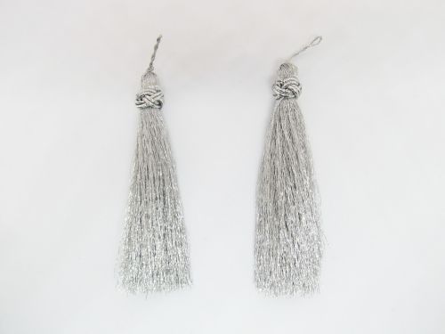 Great value Metallic Tassel Silver- 2pk- RW602 available to order online Australia