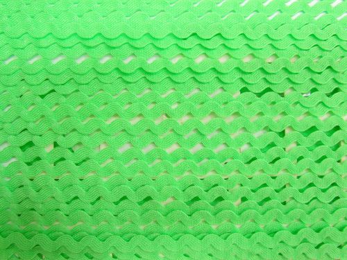 Great value 8mm Ric Rac Trim- Sour Apple #T841 available to order online Australia