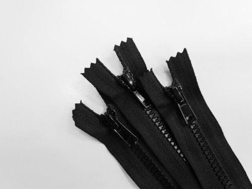 Great value 14cm Chunky Zip 3 Pack- Black- ZP21 available to order online Australia