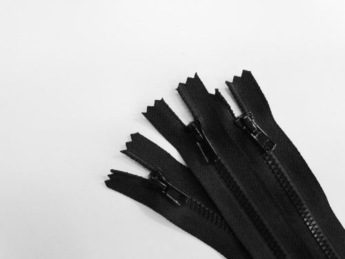 Great value 28cm Chunky Zip 3 Pack- Black- ZP36 available to order online Australia