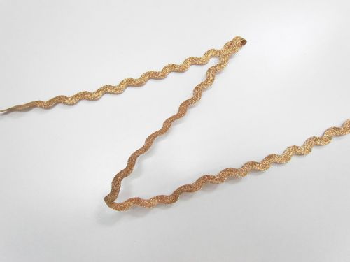 Great value 14mm Metallic Ric Rac- Gold #T897 available to order online Australia
