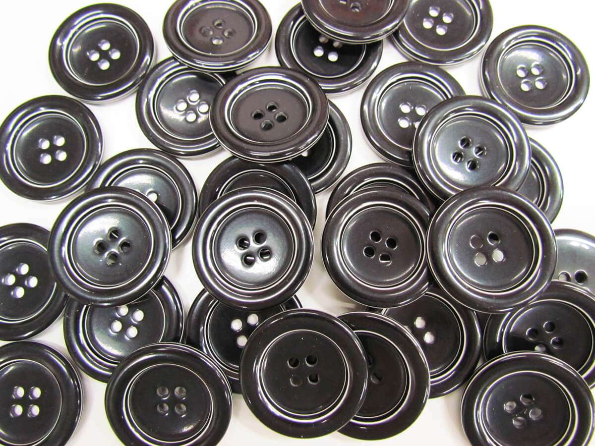 button warehouse